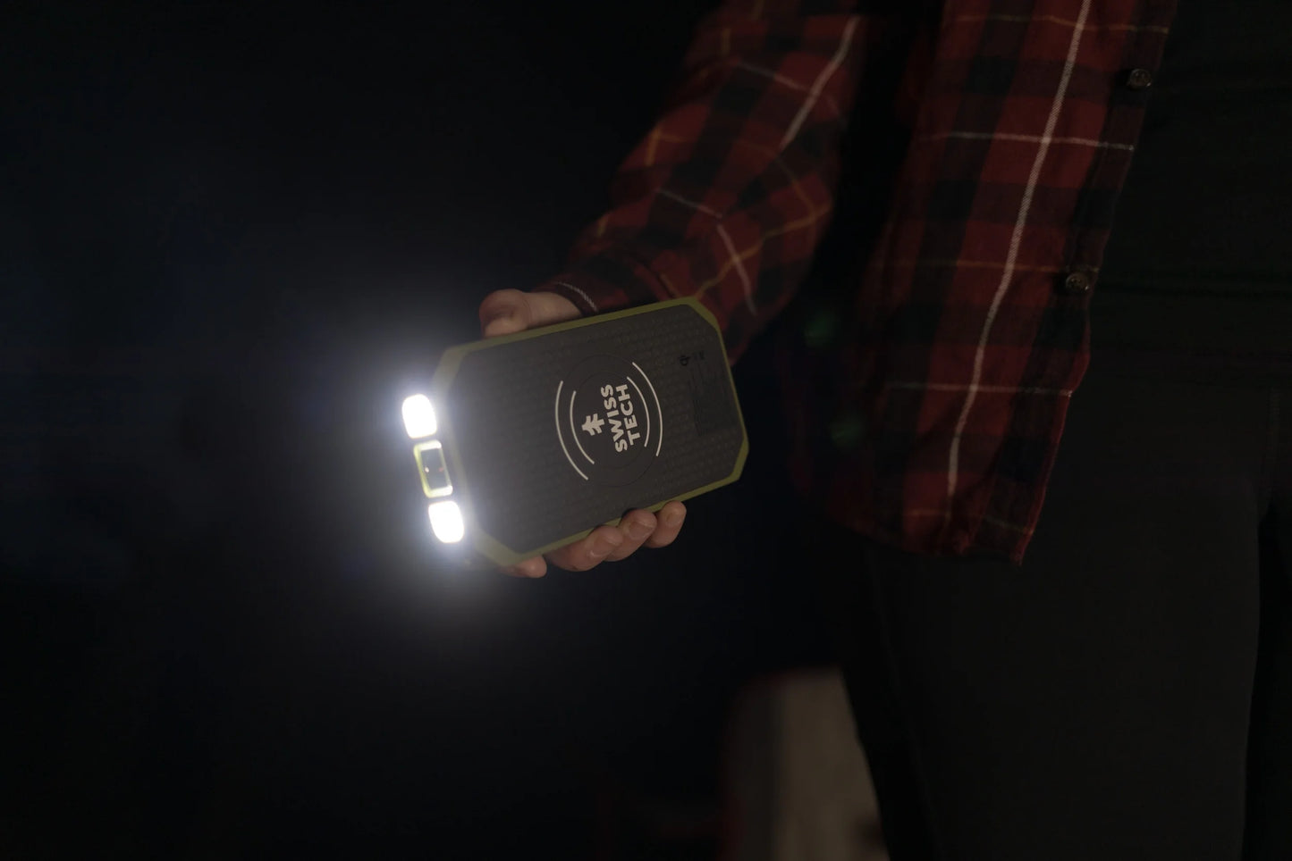 Wireless Power Bank, 20000 Mah, Built-In Flashlight, Charging Pad, IP54 Weatherproof, Travel Ready