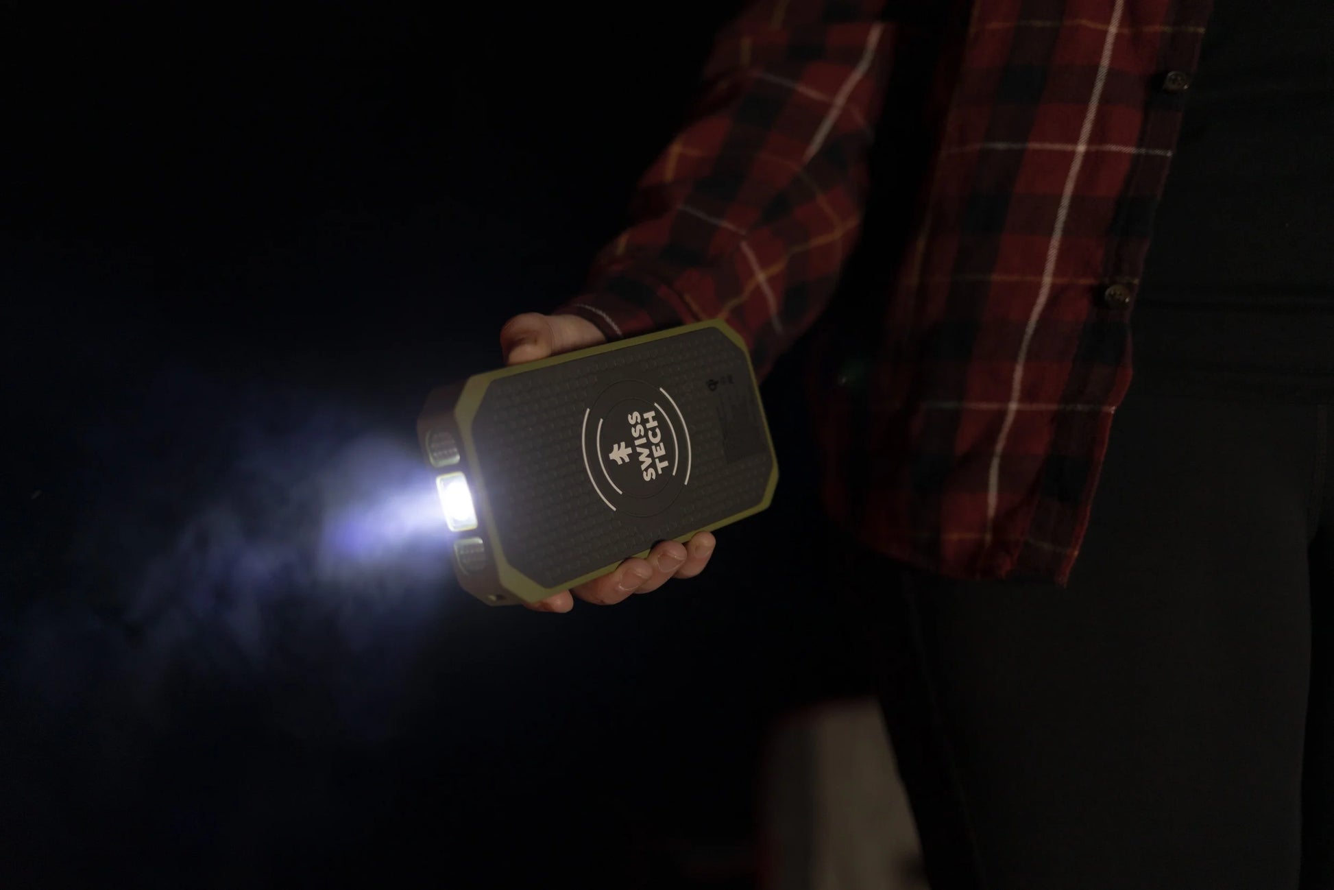 Wireless Power Bank, 20000 Mah, Built-In Flashlight, Charging Pad, IP54 Weatherproof, Travel Ready